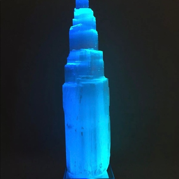 7” Selenite with LED colorful stand - Picture 1 of 7